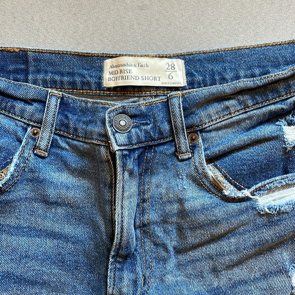Abercrombie & Fitch Boyfriend Shorts - Picture 2 of 5